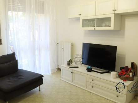 One bedroom apartment with large terrace / garden for rent in Loano