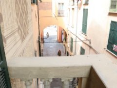 Three bedroom apartment with two bathrooms and balconies for sale in Albenga - 1