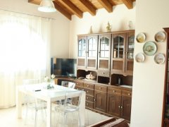 Big apartment in villa with large terraces double garage and parking spaces for sale in Garlenda - 10