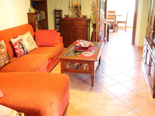 Two bedroom apartment with garage for sale in Garlenda - 8