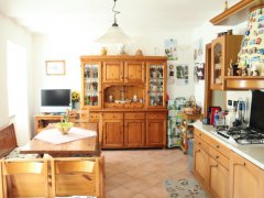 Two bedroom apartment with garage for sale in Garlenda - 1