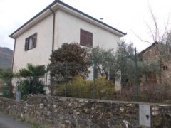 Independent, villa with garden, small olive grove, rustic stone to renovate, for sale in Villanova d'Albenga. - 7