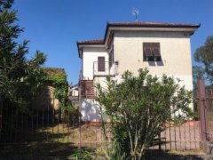 Independent, villa with garden, small olive grove, rustic stone to renovate, for sale in Villanova d'Albenga. - 1