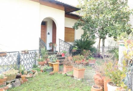 Casa Semindipendente Bifamiliare con terreno in vendita NUDA PROPRIETA' a Casanova Lerrone