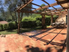 Half independent apartment in villa pentalocale with large private garden - 1