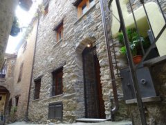 Renovated rustic made with old stones, with liveable terrace, for sale in Garlenda - 2