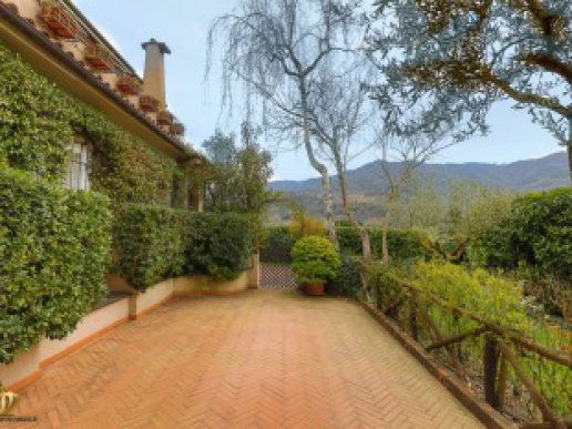 Half-independent Villa with garden and private parking spaces for sale in the Golf Club of Garlenda - 28