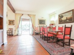 Half-independent Villa with garden and private parking spaces for sale in the Golf Club of Garlenda - 5