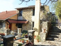 Stone farmhouse with land for sale in Ranzo - 2