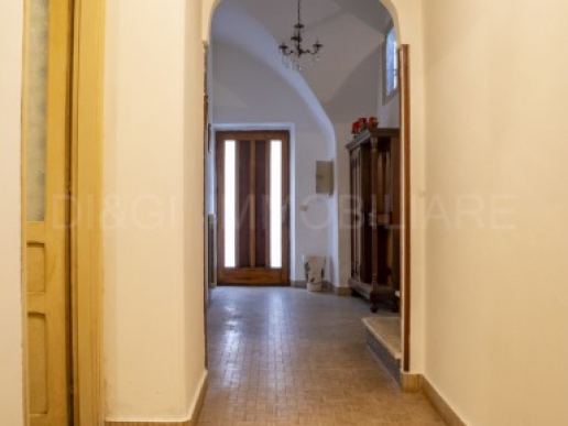 Ground/Roof house, warehouses and terraces for sale in Albenga - 4