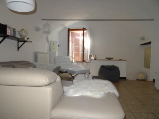 Renovated country house with terrace for sale in Villanova d'Albenga - 4