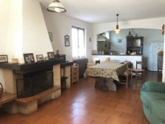 Independent Villa for two families with sea view and olive trees all around for sale in Cisano on the Neva - 14