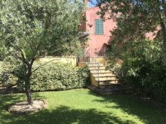 Apartment in an independent Villa with a big private garden and an independent entrance, for sale at the Golf Club of Garlenda - 3