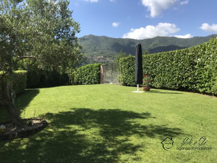 Apartment in an independent Villa with a big private garden and an independent entrance, for sale at the Golf Club of Garlenda