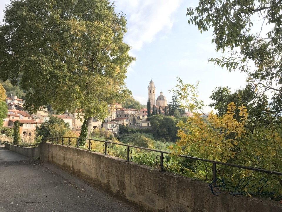 Appartamento GARLENDA vendita  Garlenda  Immobiliare Di e Gi